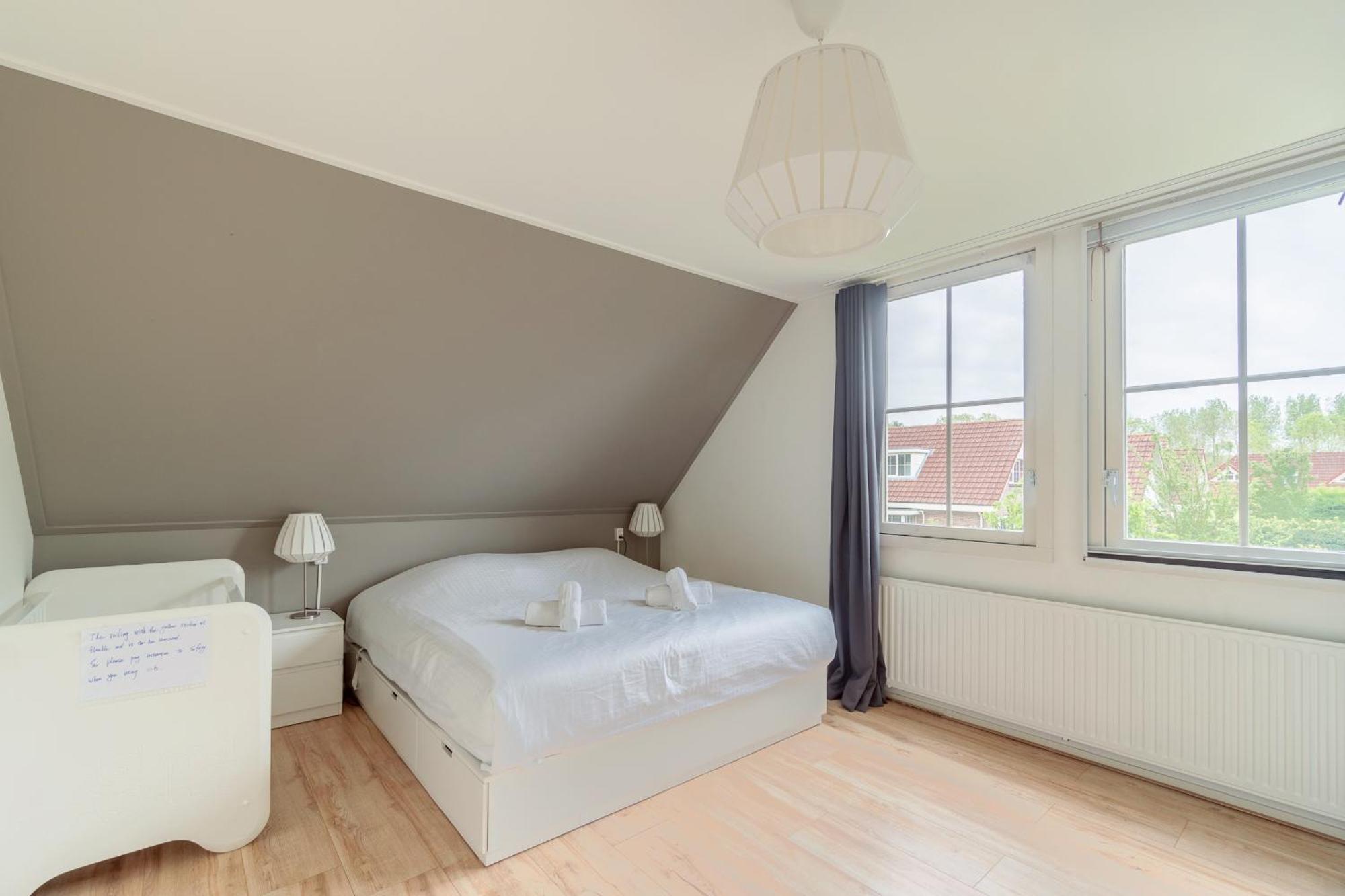 Comfort Villa For 8 People Zeewolde Ngoại thất bức ảnh